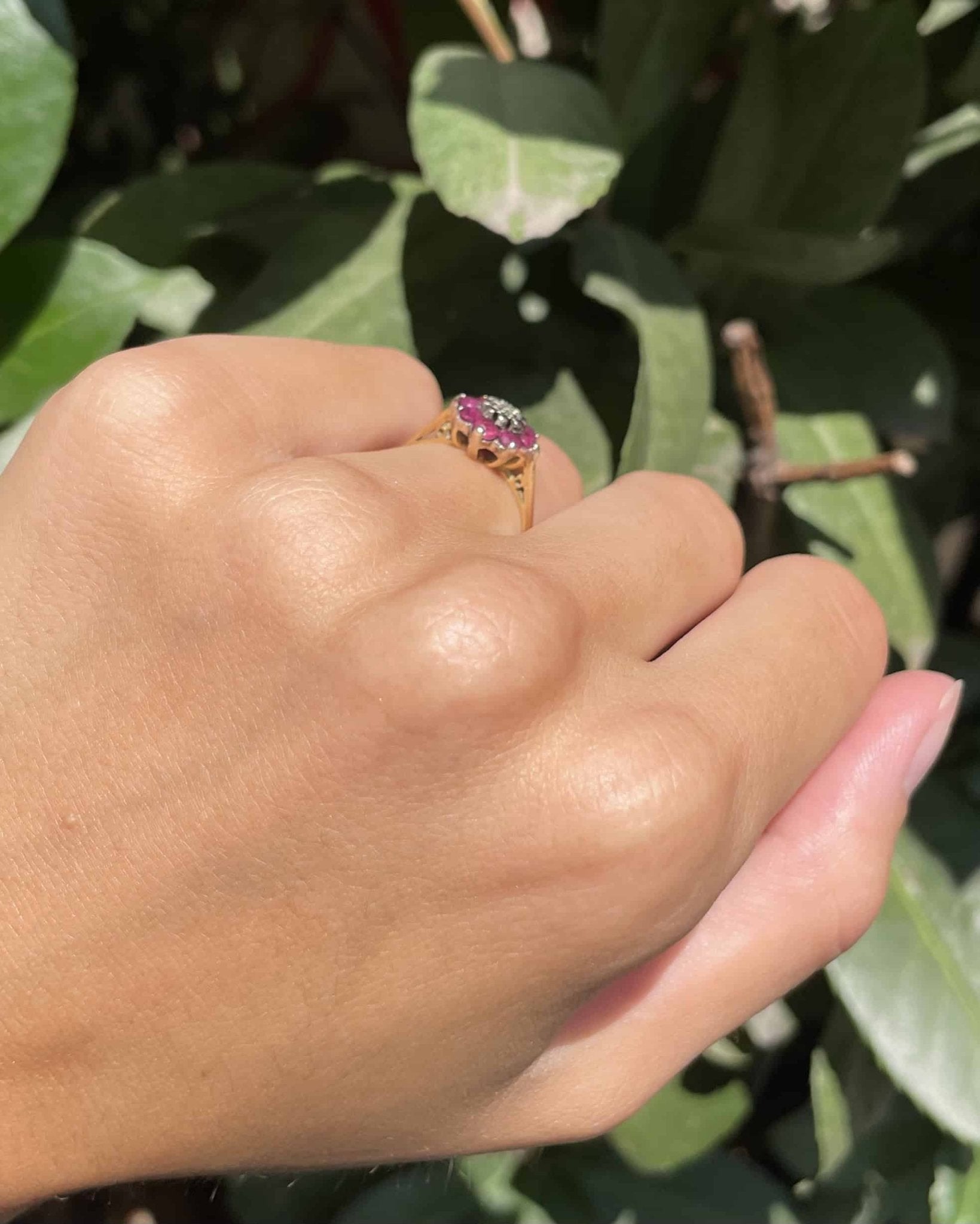 Bague Marguerite Rubis &amp; Diamant "Albanne" - Elliade Paris