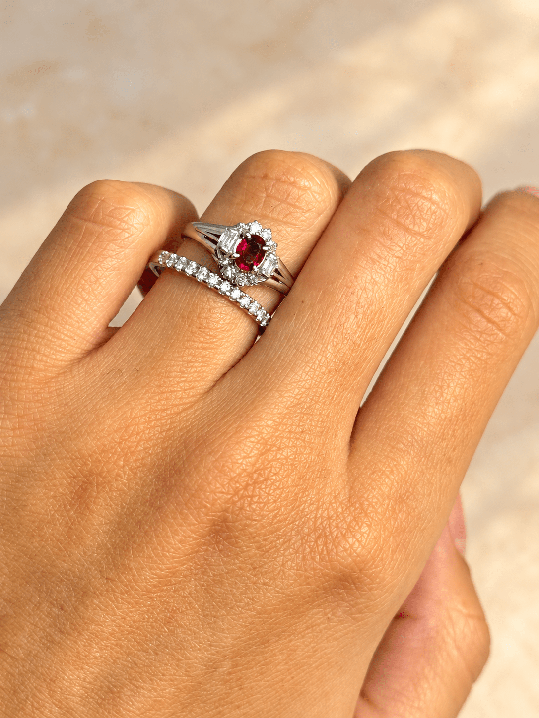 Bague Marguerite Rubis &amp; Diamants 0.30 carat "Léonce" - Elliade Paris