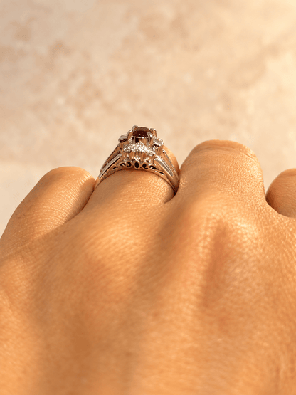 Bague Marguerite Rubis &amp; Diamants 0.30 carat "Léonce" - Elliade Paris