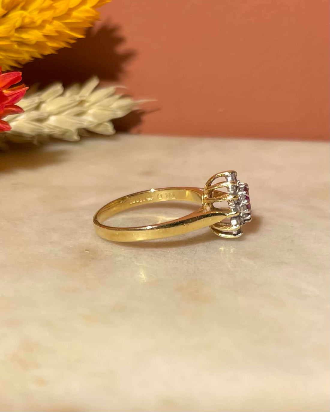 Bague Marguerite Rubis &amp; Diamants &quot;Aristée&quot; - Elliade Paris