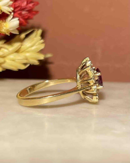 Bague Marguerite Rubis &amp; Diamants &quot;Aytana&quot; - Elliade Paris