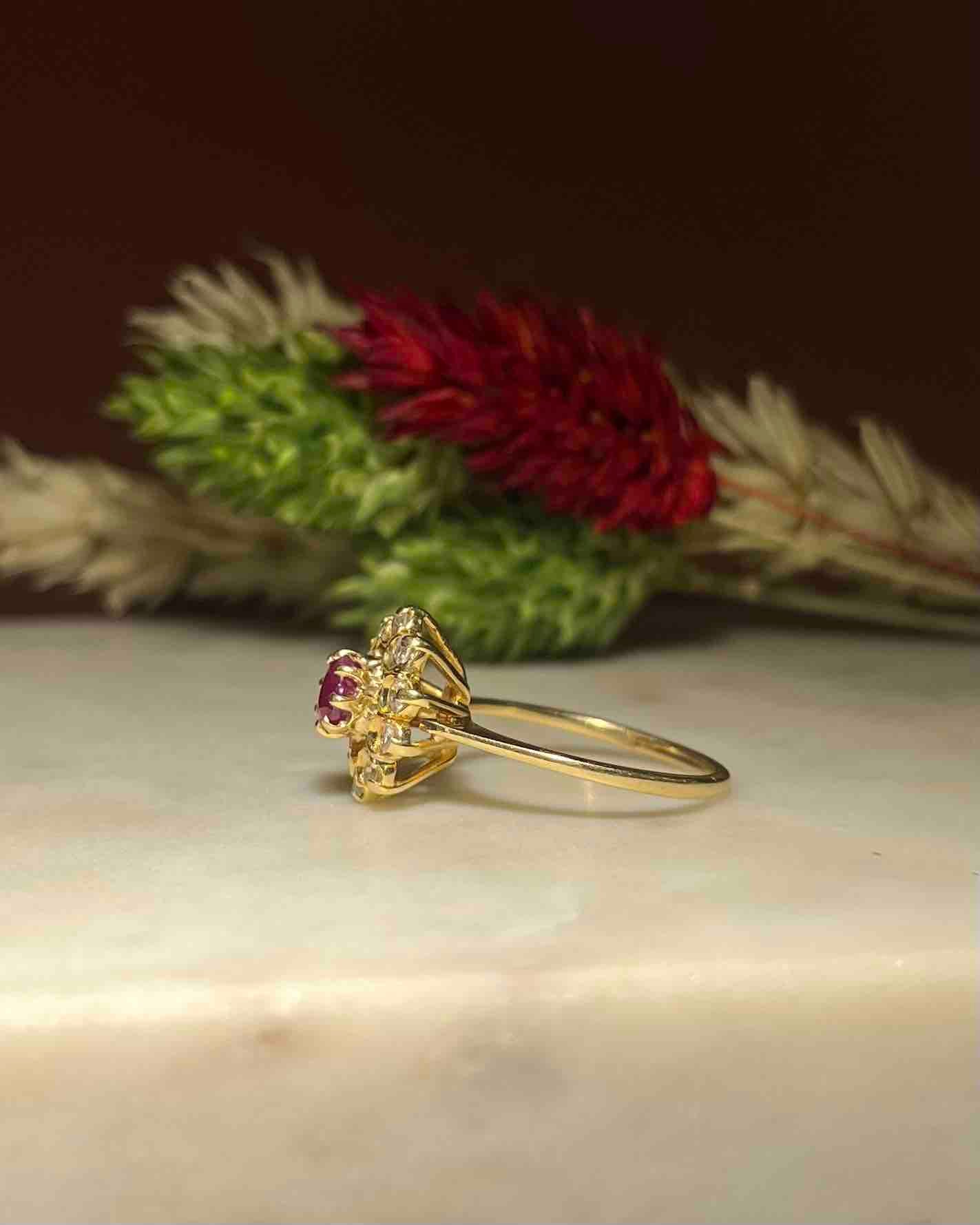 Bague Marguerite Rubis &amp; Diamants "Castille" - Elliade Paris