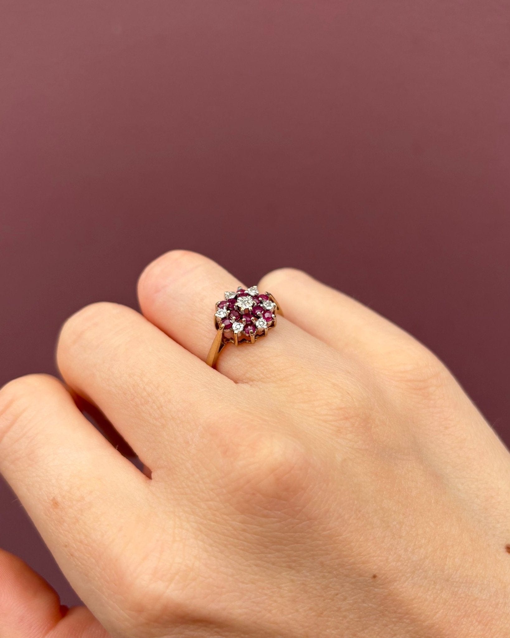 Bague Marguerite Rubis &amp; Diamants "Christelle" - Elliade Paris