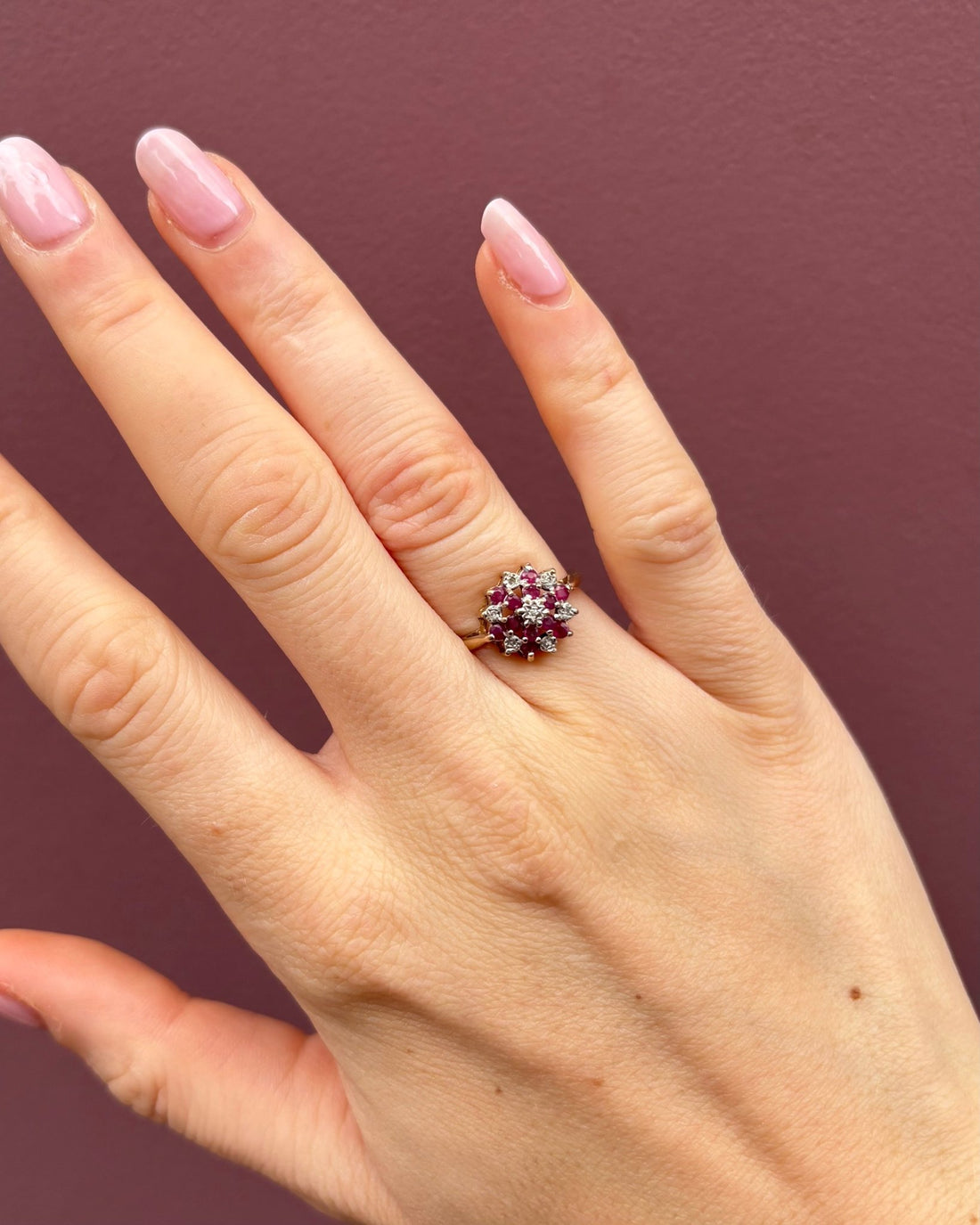 Bague Marguerite Rubis &amp; Diamants &quot;Christelle&quot; - Elliade Paris
