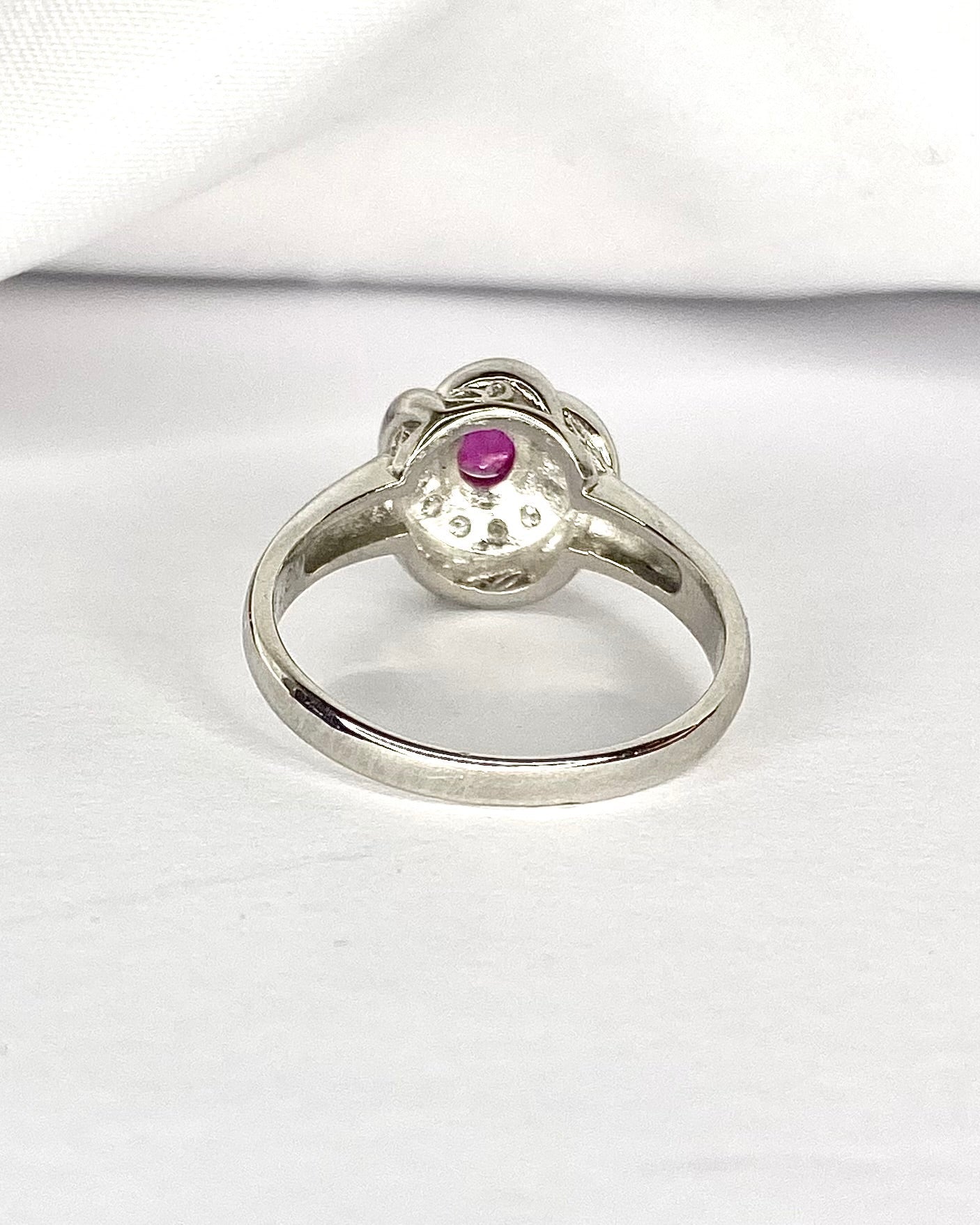 Bague Marguerite Rubis &amp; Diamants "Dilara" - Elliade Paris