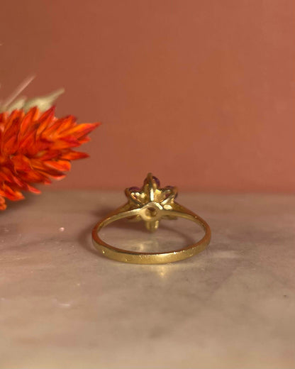 Bague Marguerite Rubis &amp; Diamants &quot;Hamani&quot; - Elliade Paris