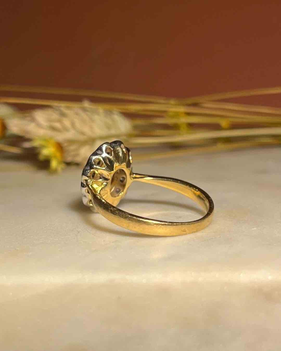Bague Marguerite Rubis &amp; Diamants "Helora" - Elliade Paris