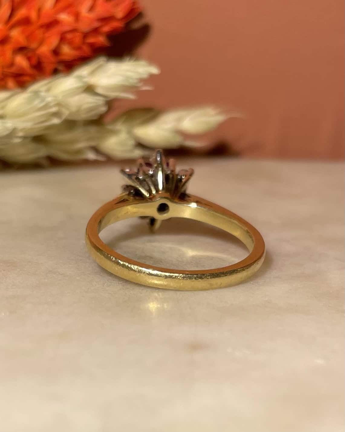 Bague Marguerite Rubis &amp; Diamants "Imaé" - Elliade Paris