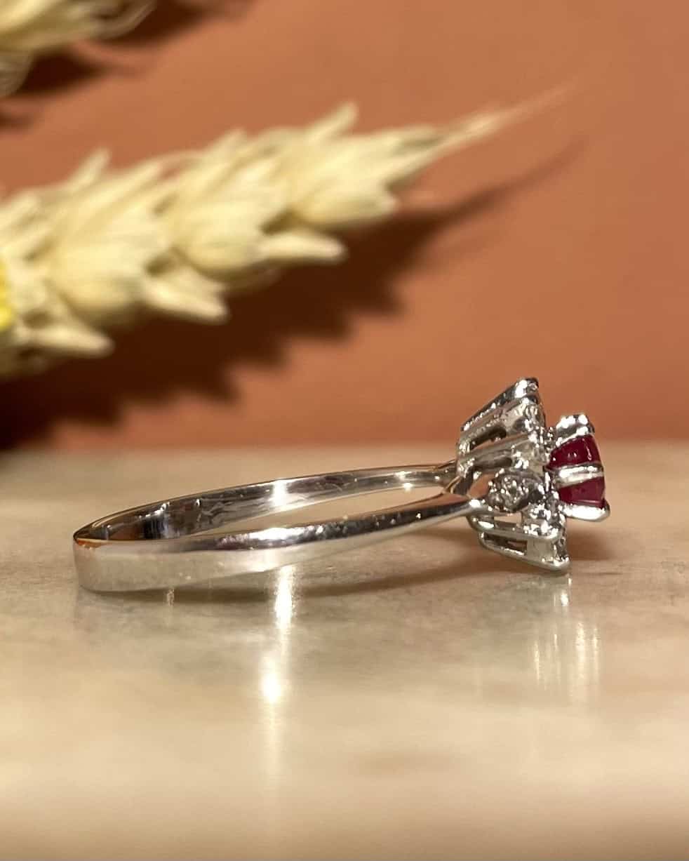 Bague Marguerite Rubis &amp; Diamants &quot;Josiane&quot; - Elliade Paris