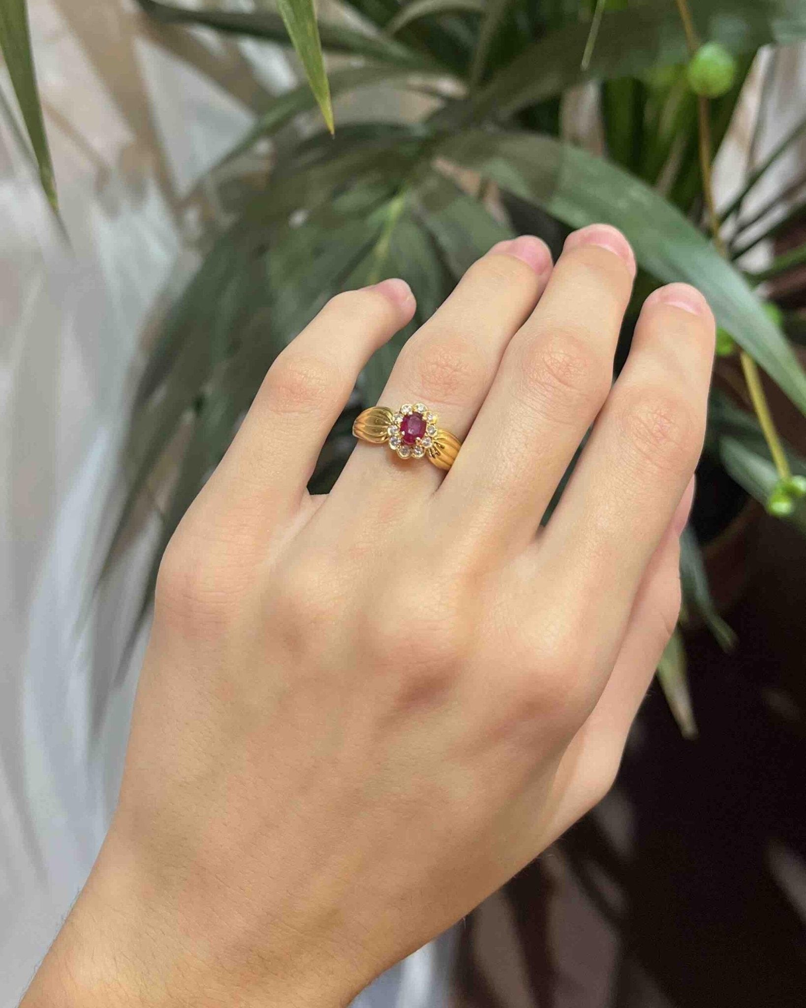 Bague Marguerite Rubis &amp; Diamants "Laureen" - Elliade Paris