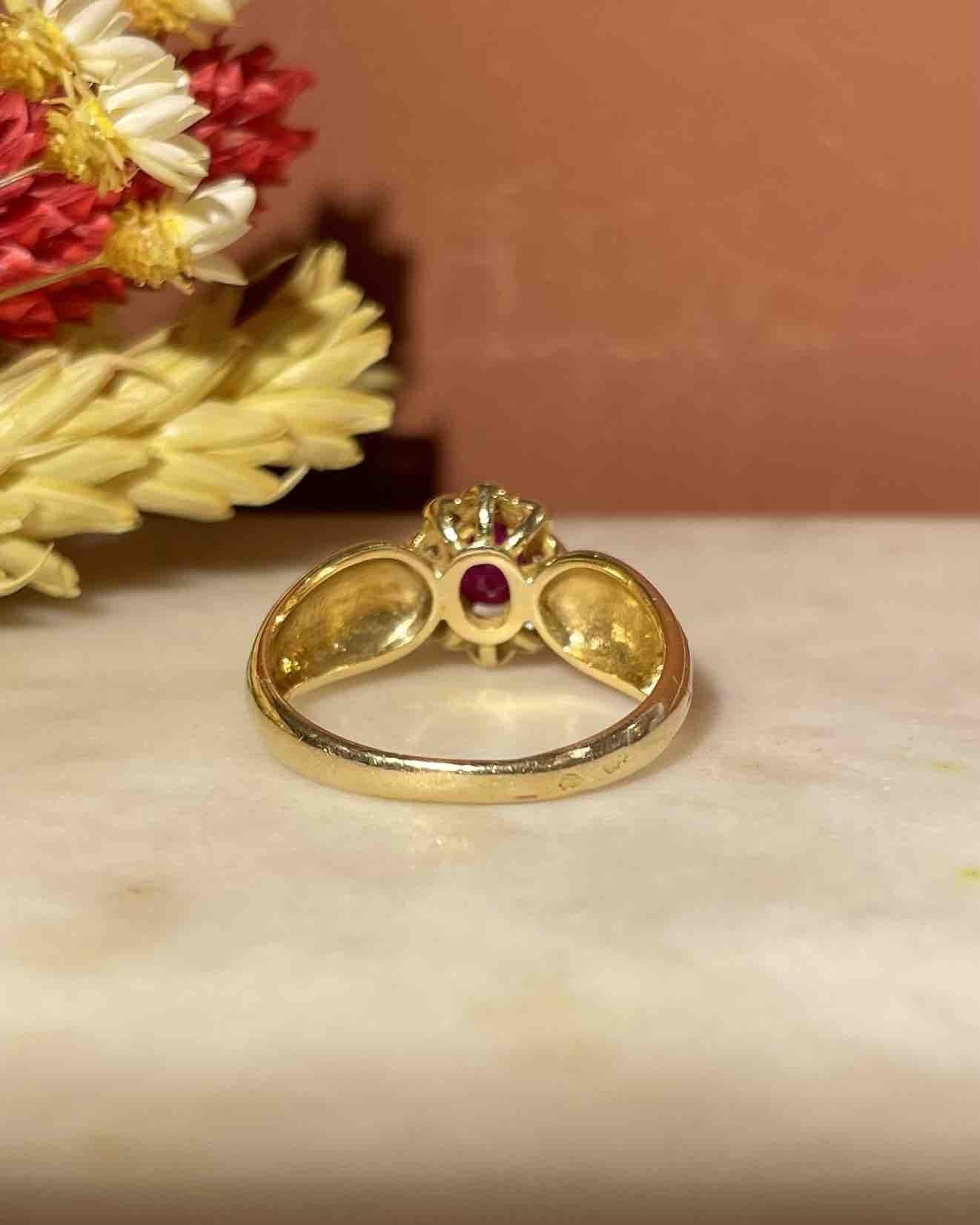 Bague Marguerite Rubis &amp; Diamants "Laureen" - Elliade Paris