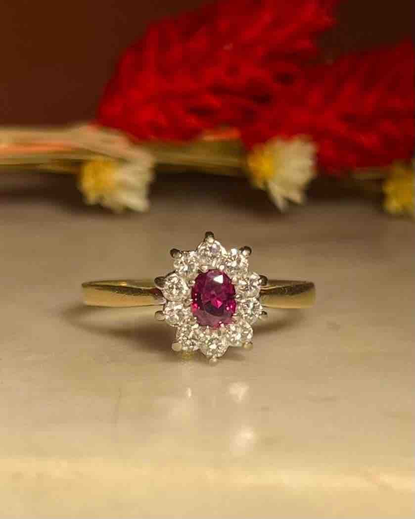 Bague Marguerite Rubis &amp; Diamants "Laurence" - Elliade Paris