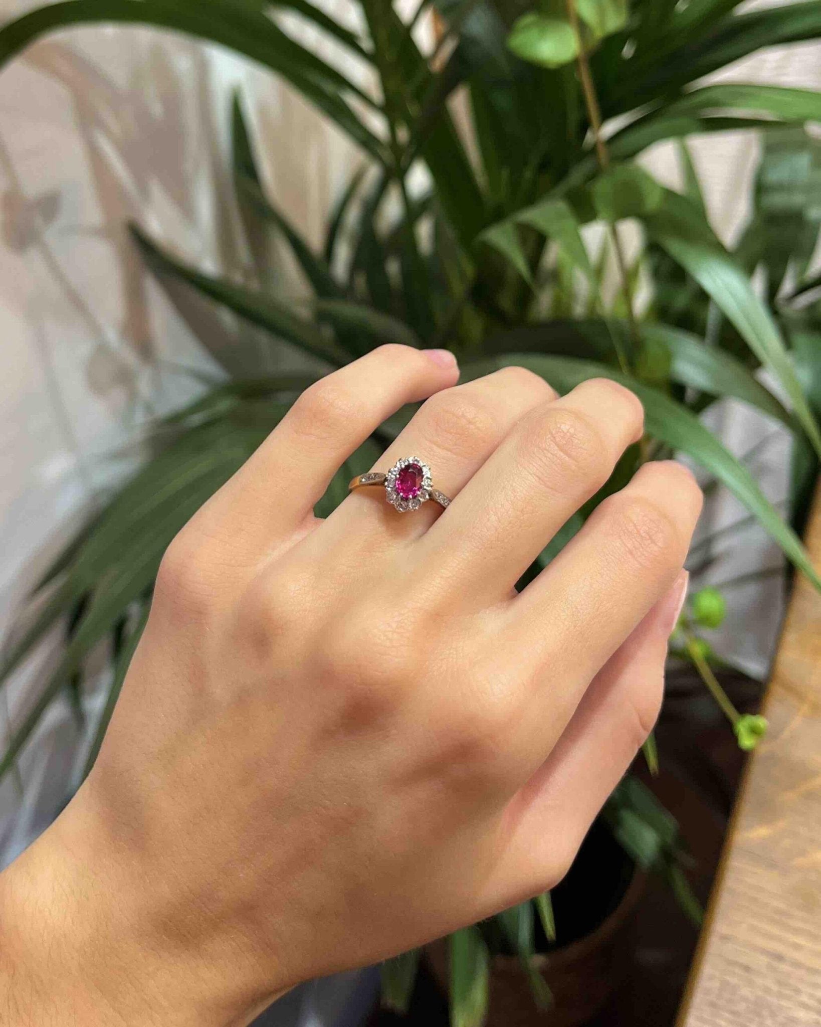 Bague Marguerite Rubis &amp; Diamants "Lou - Ann" - Elliade Paris
