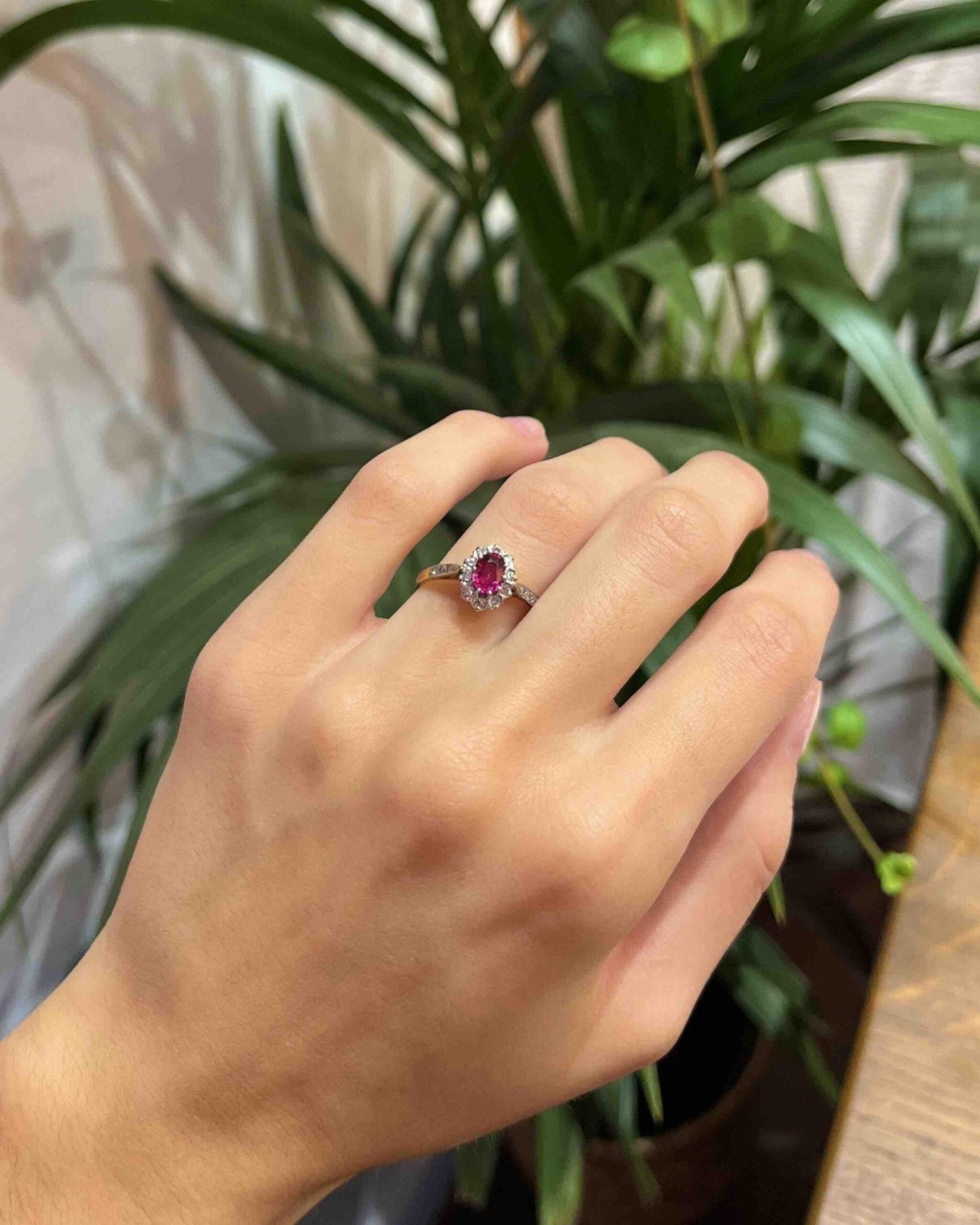 Bague Marguerite Rubis &amp; Diamants &quot;Lou - Ann&quot; - Elliade Paris