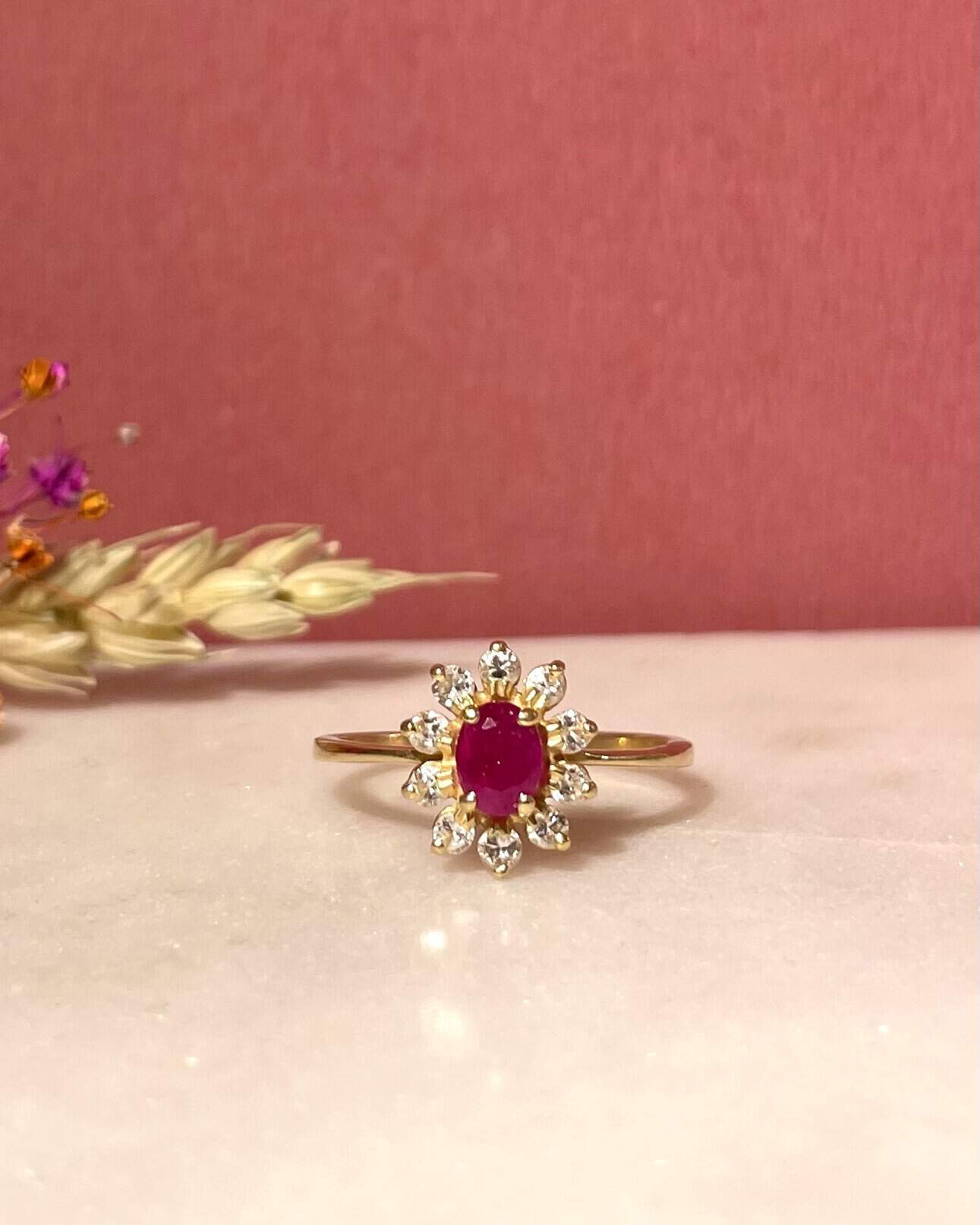 Bague Marguerite Rubis &amp; Diamants "Lya" - Elliade Paris