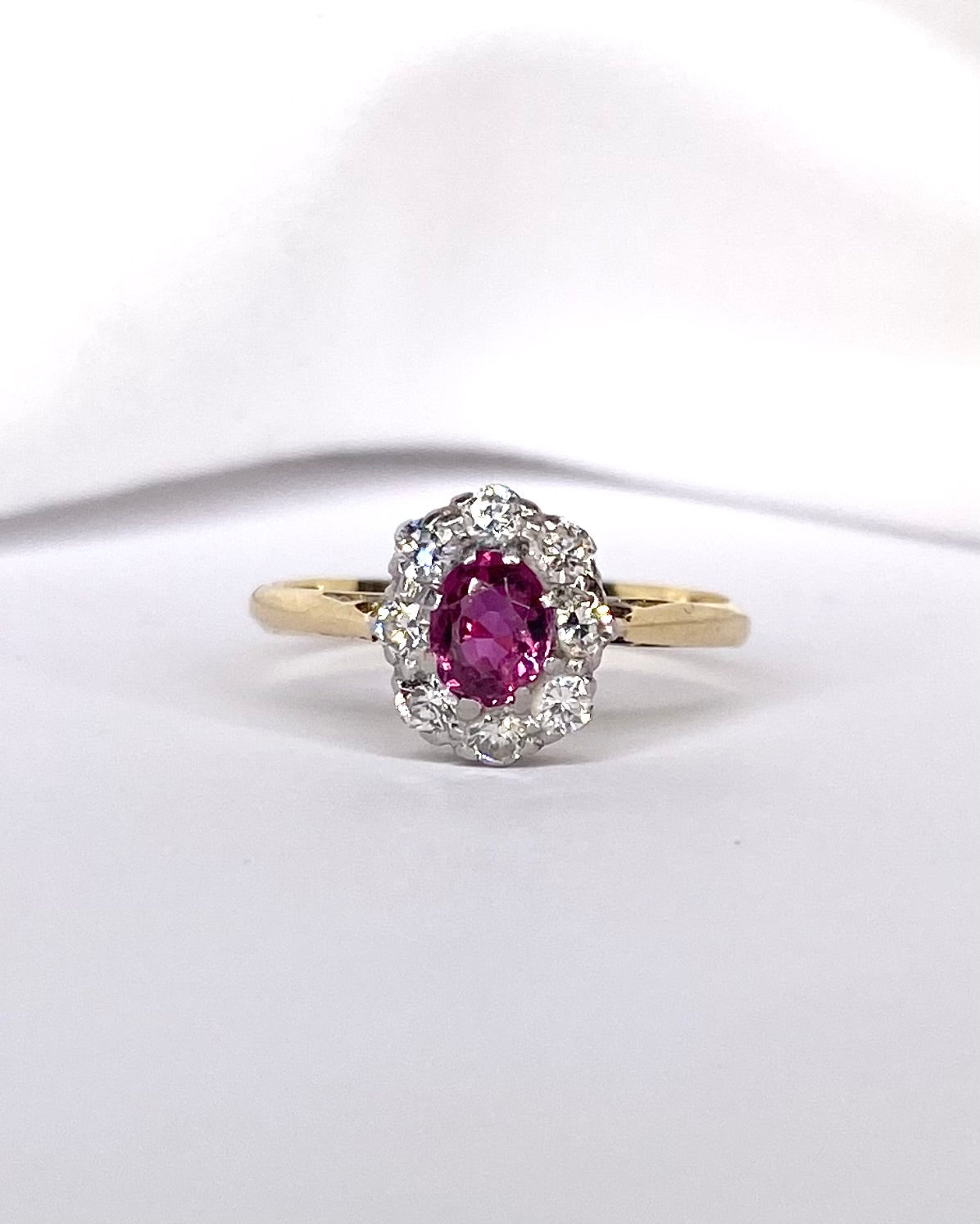 Bague Marguerite Rubis &amp; Diamants "Nour" - Elliade Paris