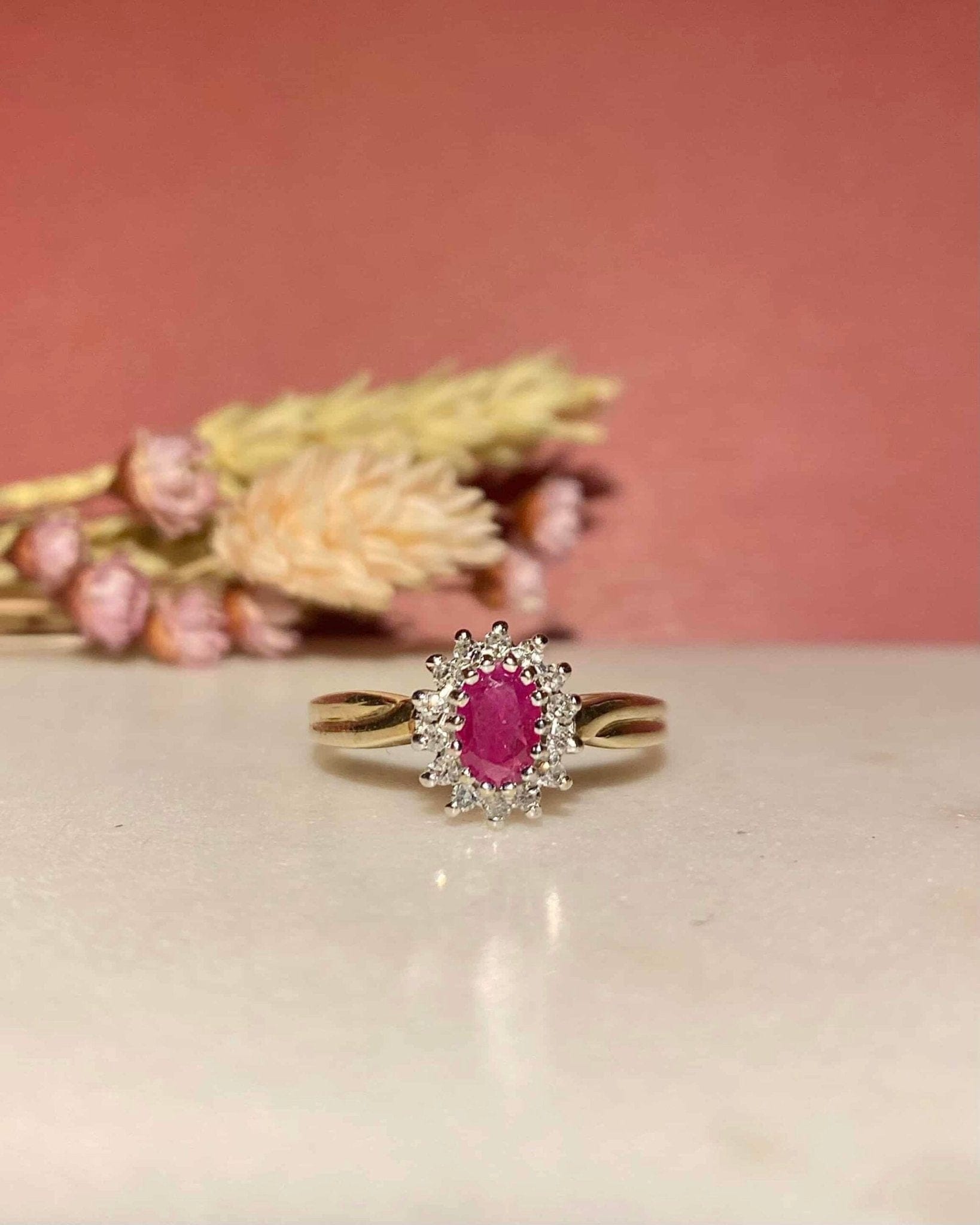 Bague Marguerite Rubis &amp; Diamants "Tori" - Elliade Paris
