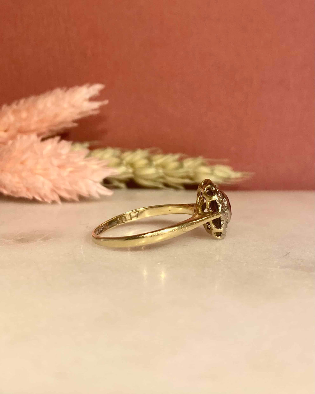 Bague Marguerite Rubis &amp; 10 Diamants &quot;Jeanne&quot;