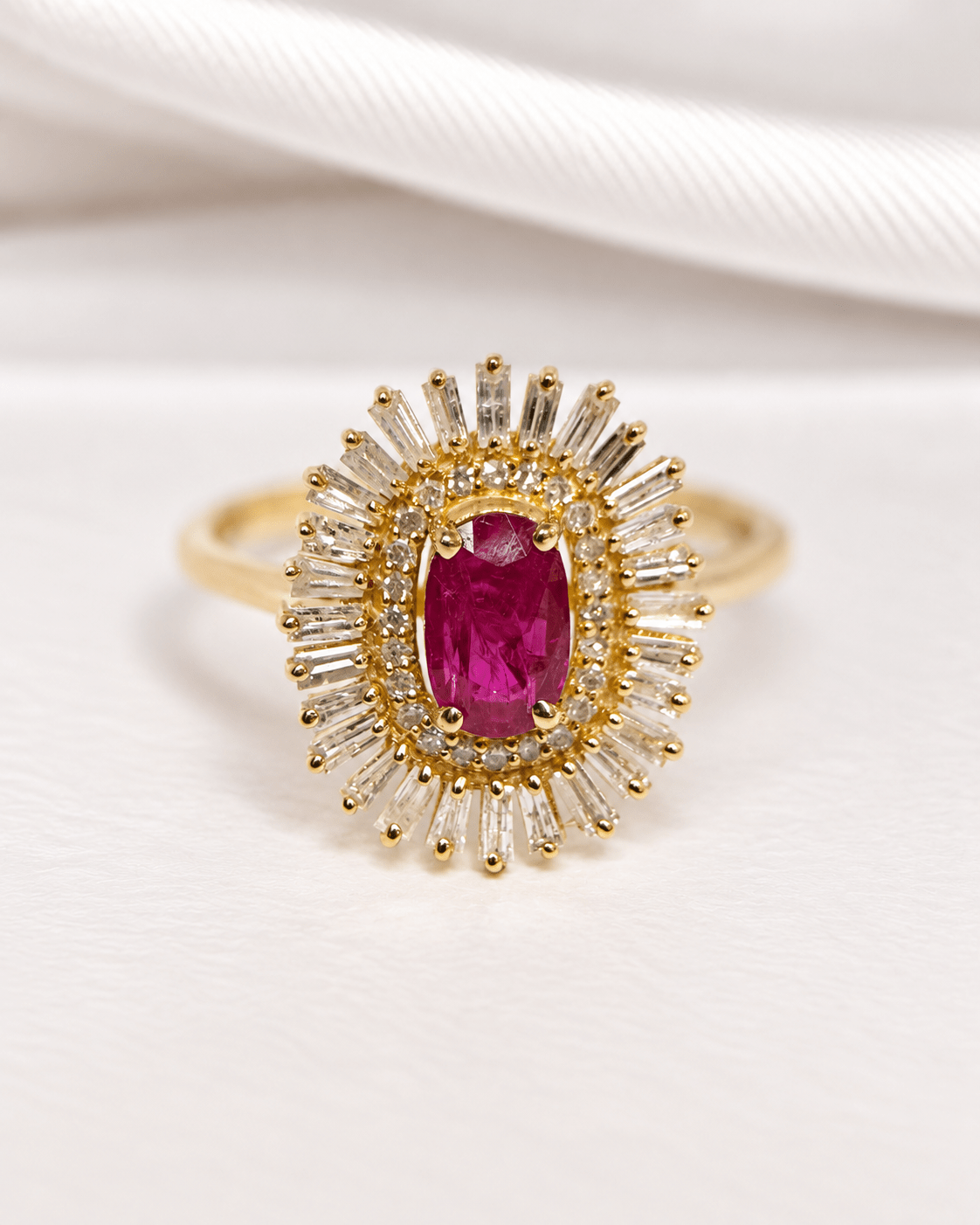 Bague Marguerite Rubis Mozambicain 0.82 carat &amp; Diamants 0.63 carat "Biena" - Elliade Paris