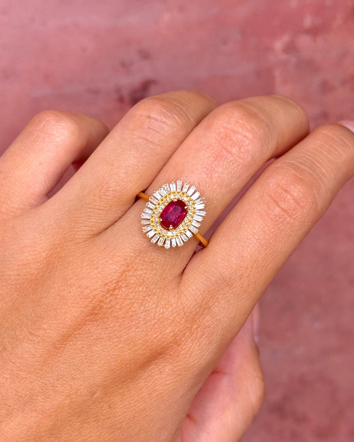 Bague Marguerite Rubis Mozambicain 0.82 carat &amp; Diamants 0.63 carat "Biena" - Elliade Paris
