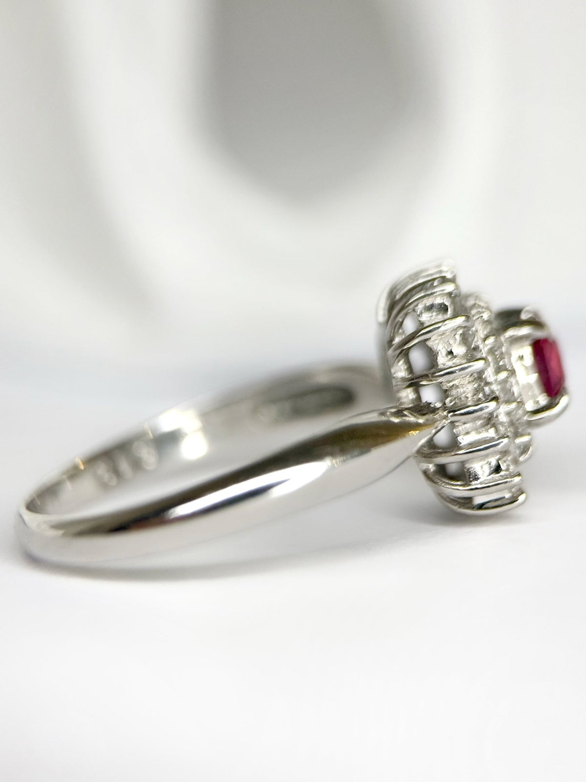 Bague Marguerite Rubis Mozambien 0.43 carat &amp; Diamants 0.43 carat "Monica" - Elliade Paris