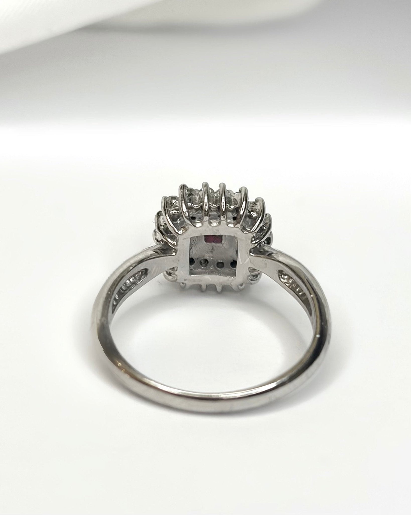 Bague Marguerite Rubis Mozambien 0.43 carat &amp; Diamants 0.43 carat "Monica" - Elliade Paris