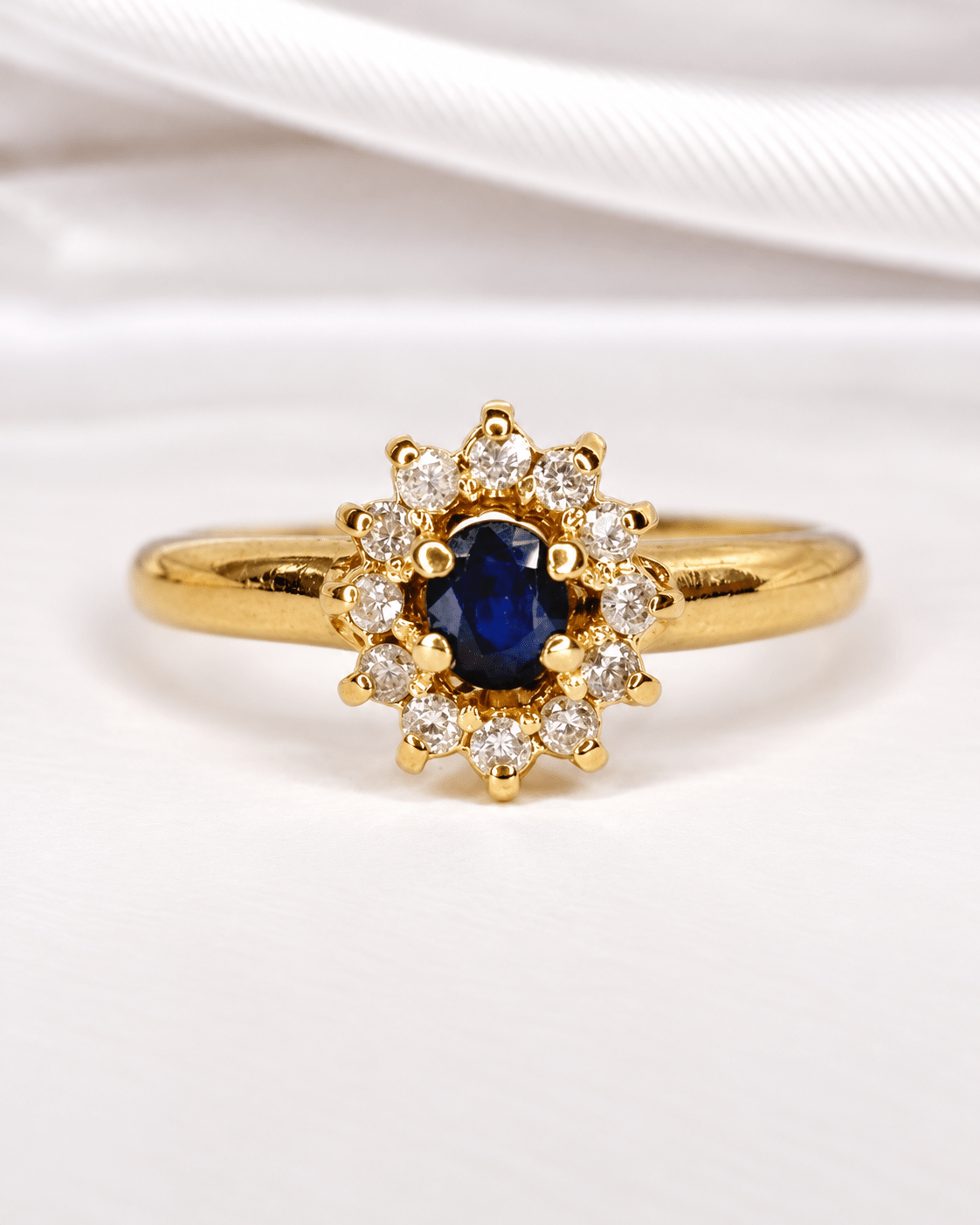 Bague Marguerite Saphir 0.35 carat &amp; Diamants 0.36 carat "Cassandra" - Elliade Paris