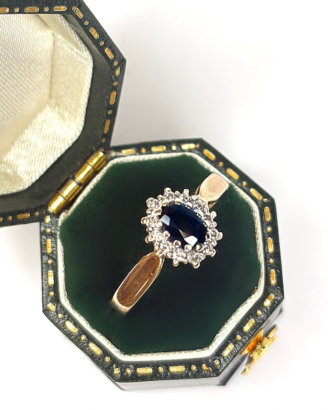 Bague Marguerite Saphir 0.35 carat &amp; Diamants "Gisèle" - Elliade Paris