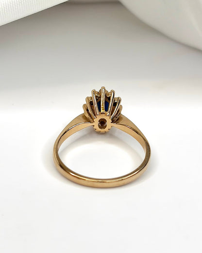 Bague Marguerite Saphir 0.45 carat &amp; 12 Diamants "Lisie" - Elliade Paris