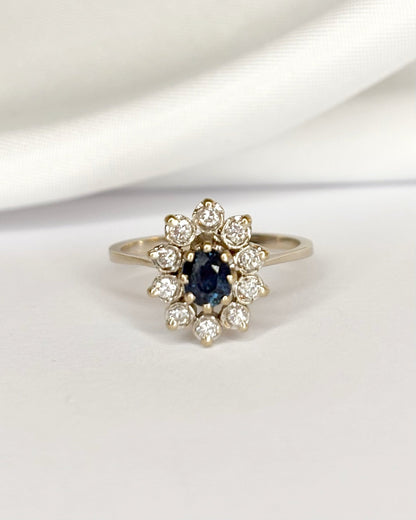 Bague Marguerite Saphir 0.47 carat &amp; Diamants 0.30 carat "Elisa" - Elliade Paris