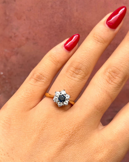 Bague Marguerite Saphir 0.47 carat &amp; Diamants 0.41 carat "Céleste" - Elliade Paris