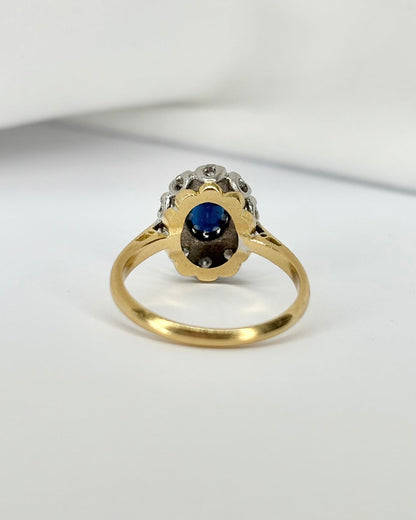 Bague Marguerite Saphir 0.50 carat &amp; 10 Diamants &quot;Mia&quot; - Elliade Paris