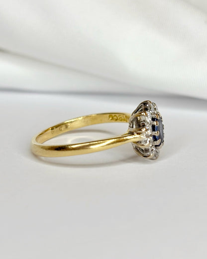 Bague Marguerite Saphir 0.50 carat &amp; 10 Diamants "Sandy" - Elliade Paris
