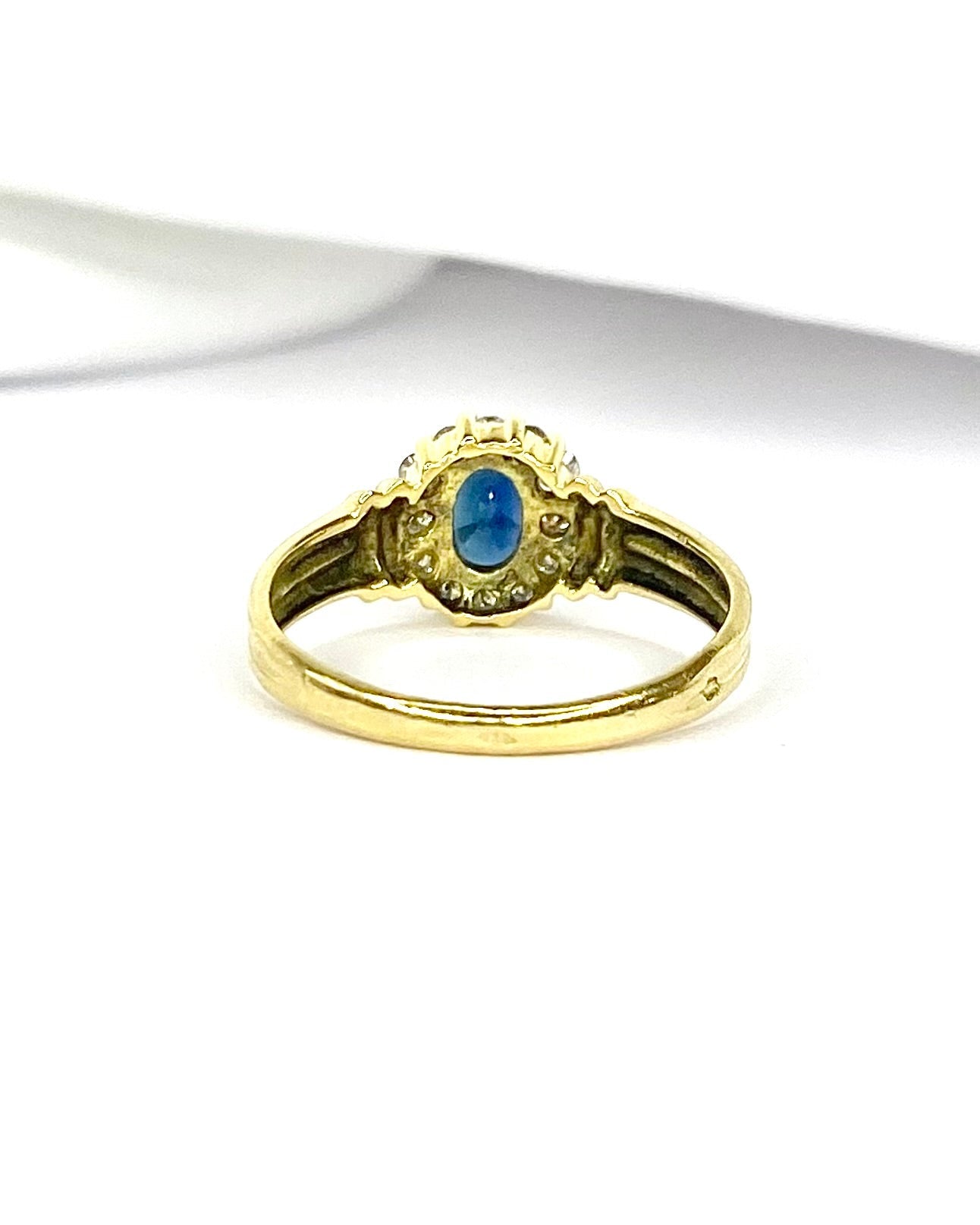 Bague Marguerite Saphir 0.50 carat &amp; Diamants 0.30 carat "Lynn" - Elliade Paris