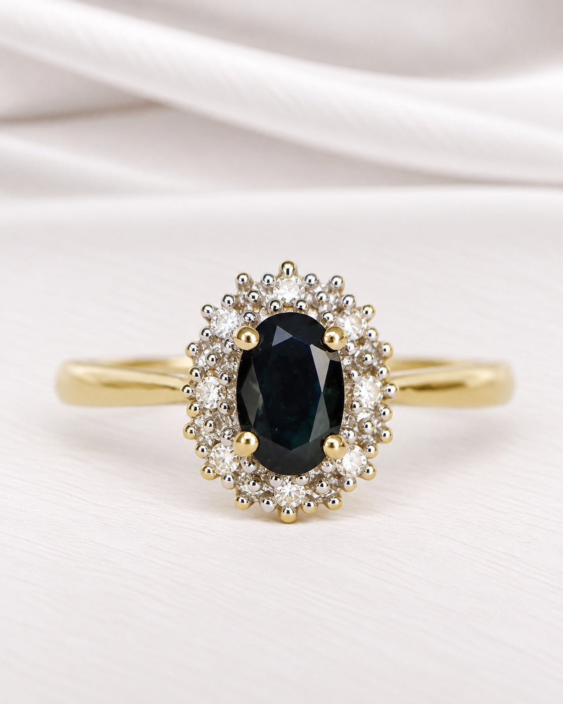 Bague Marguerite Saphir 0.50 carat &amp; Diamants "Vera" - Elliade Paris