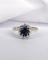 Bague Marguerite Saphir 0.52 carat & 10 Diamants "Louisa" - Elliade Paris