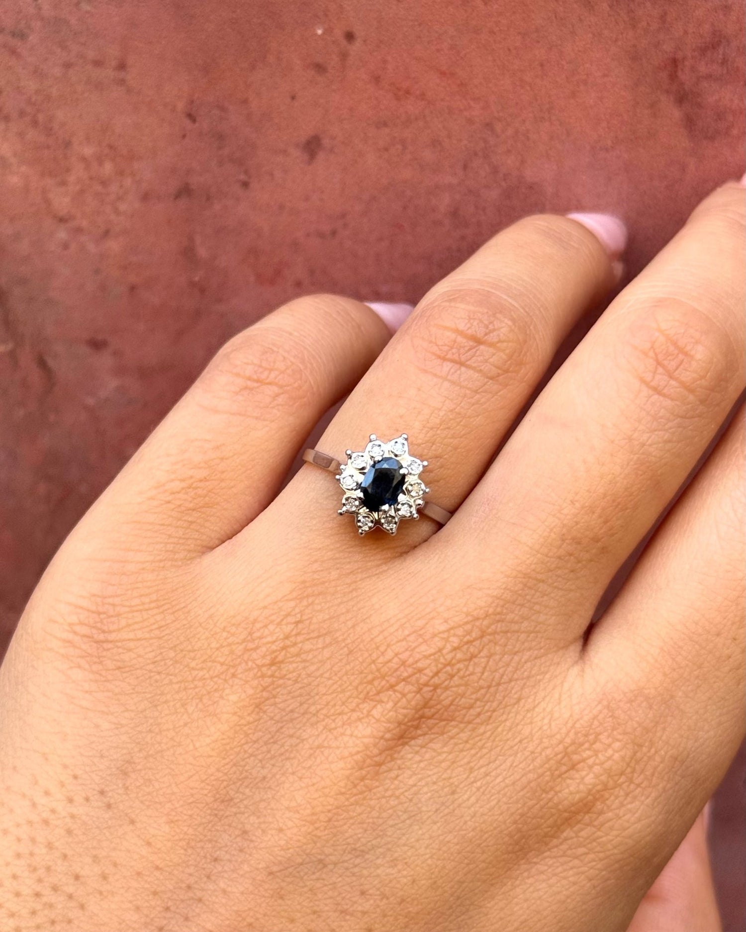 Bague Marguerite Saphir 0.52 carat &amp; Diamants "Germaine" - Elliade Paris