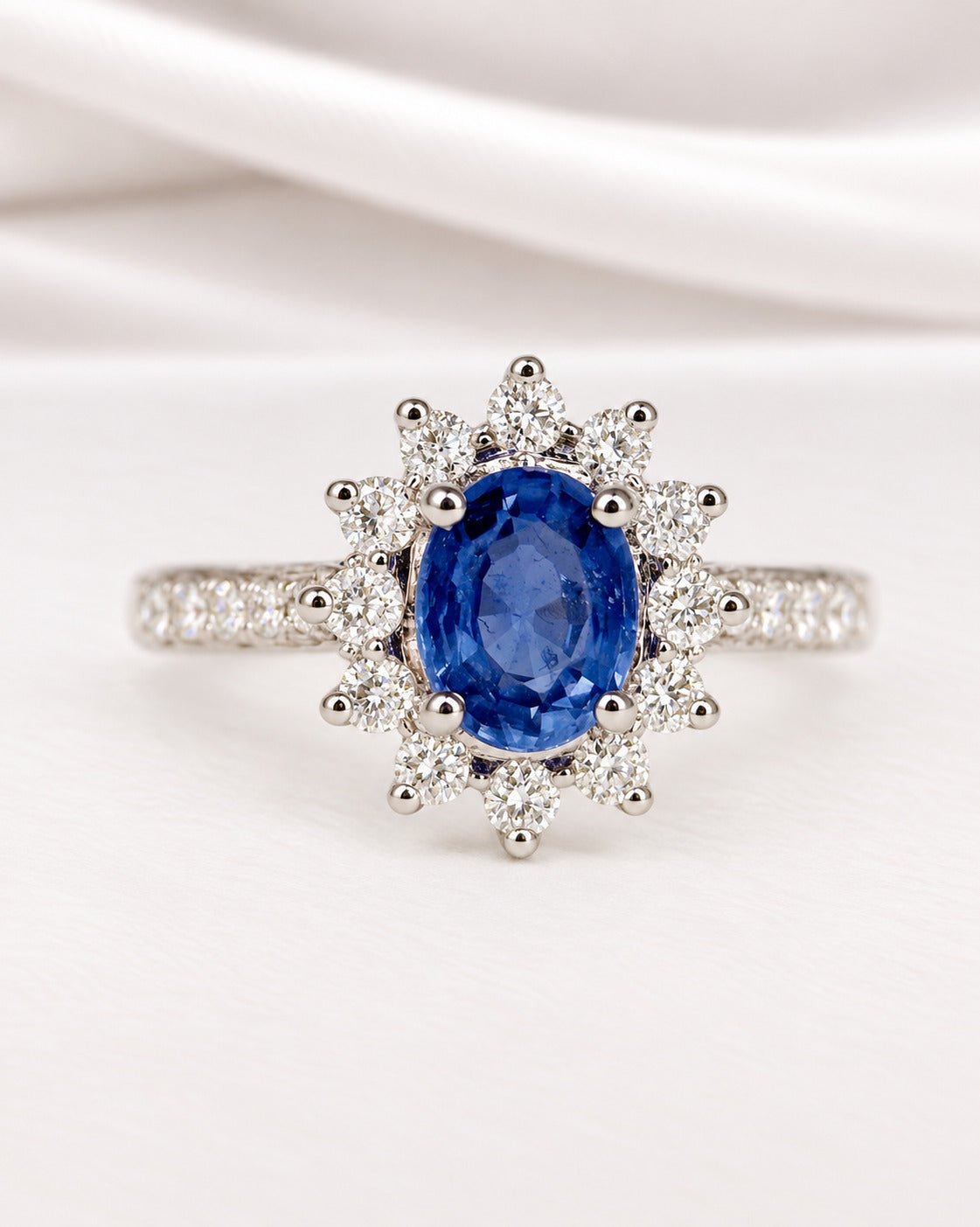 Bague Marguerite Saphir 0.55 carat &amp; Diamants "Margot" - Elliade Paris