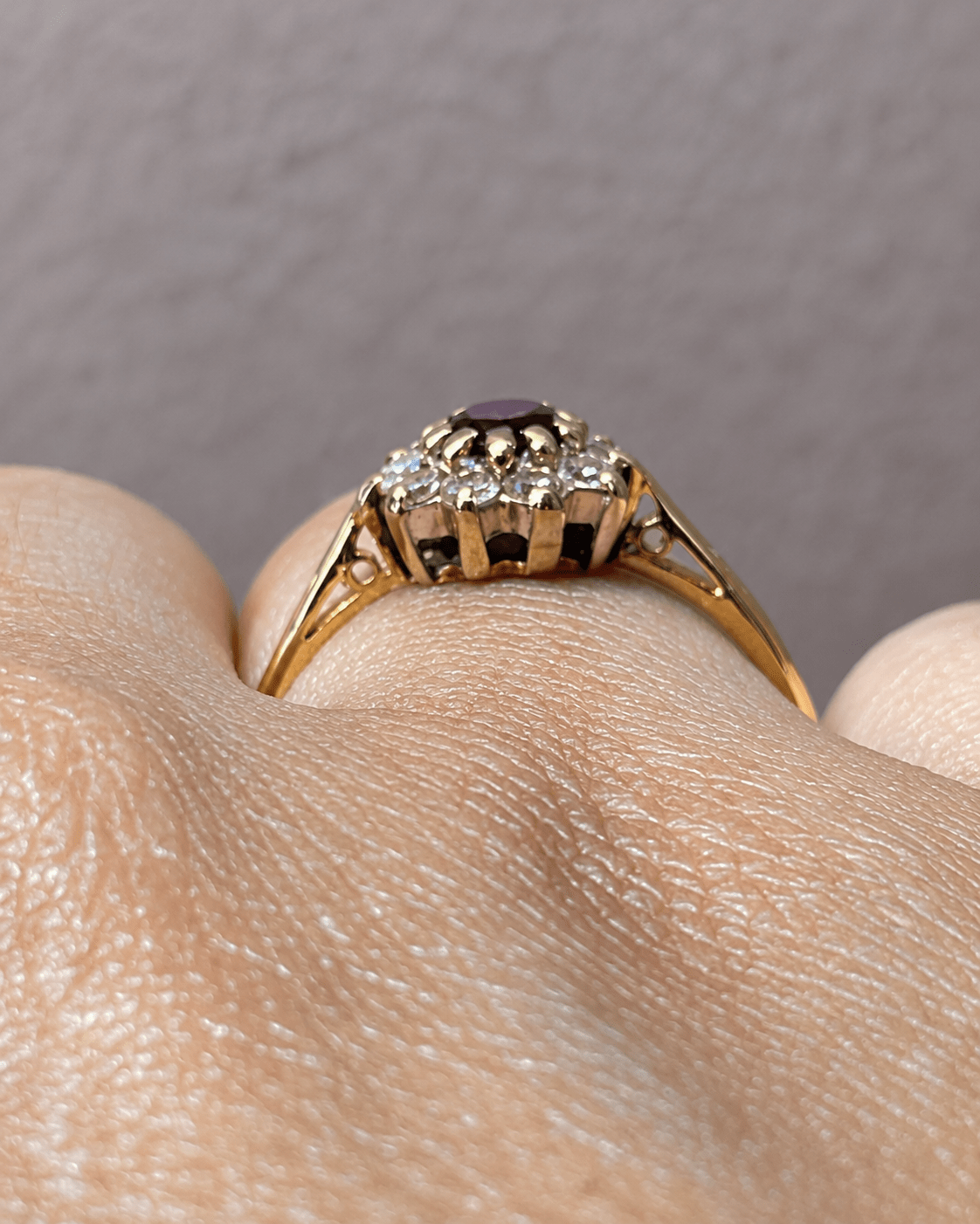 Bague Marguerite Saphir 0.57 carat &amp; Diamants "Margaux" - Elliade Paris