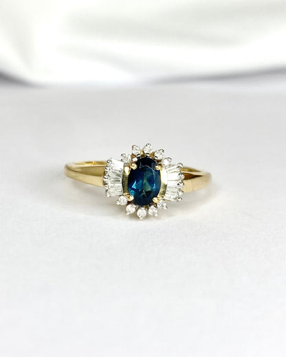 Bague Marguerite Saphir 0.60 carat &amp; Diamants 0.25 carat "Soizic" - Elliade Paris
