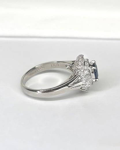 Bague Marguerite Saphir 0.60 carat &amp; Diamants 0.30 carat "Lana" - Elliade Paris