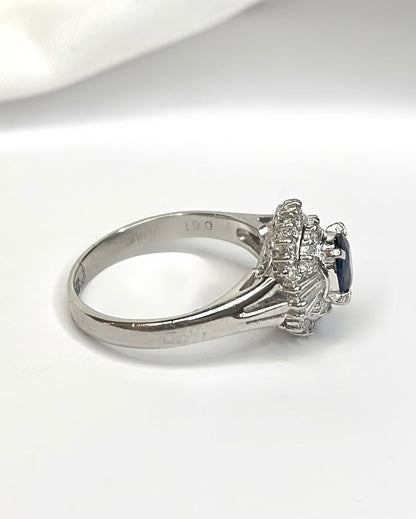Bague Marguerite Saphir 0.60 carat &amp; Diamants 0.30 carat "Lana" - Elliade Paris