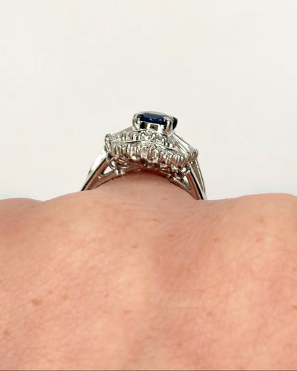 Bague Marguerite Saphir 0.60 carat &amp; Diamants 0.30 carat "Lana" - Elliade Paris