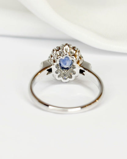 Bague Marguerite Saphir 0.60 carat &amp; Diamants 0.48 carat "Johanna" - Elliade Paris