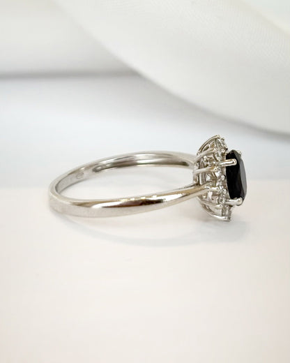 Bague Marguerite Saphir 0.60 carat &amp; Diamants "Loïs" - Elliade Paris