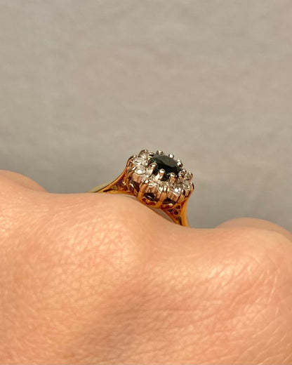 Bague Marguerite Saphir 0.68 carat &amp; 10 Diamants &quot;Sonja&quot; - Elliade Paris