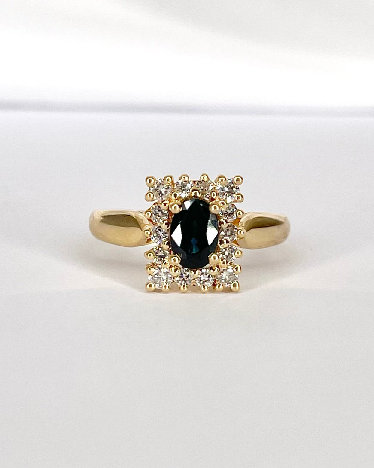 Bague Marguerite Saphir 0.68 carat &amp; Diamants 0.32 carat "Aryna" - Elliade Paris