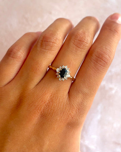 Bague Marguerite Saphir 0.70 carat &amp; Diamants "Huguette" - Elliade Paris