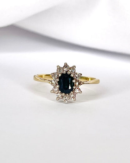 Bague Marguerite Saphir 0.75 carat &amp; Diamants 0.24 carat "Kyara" - Elliade Paris