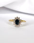 Bague Marguerite Saphir 0.75 carat & Diamants 0.24 carat "Kyara" - Elliade Paris